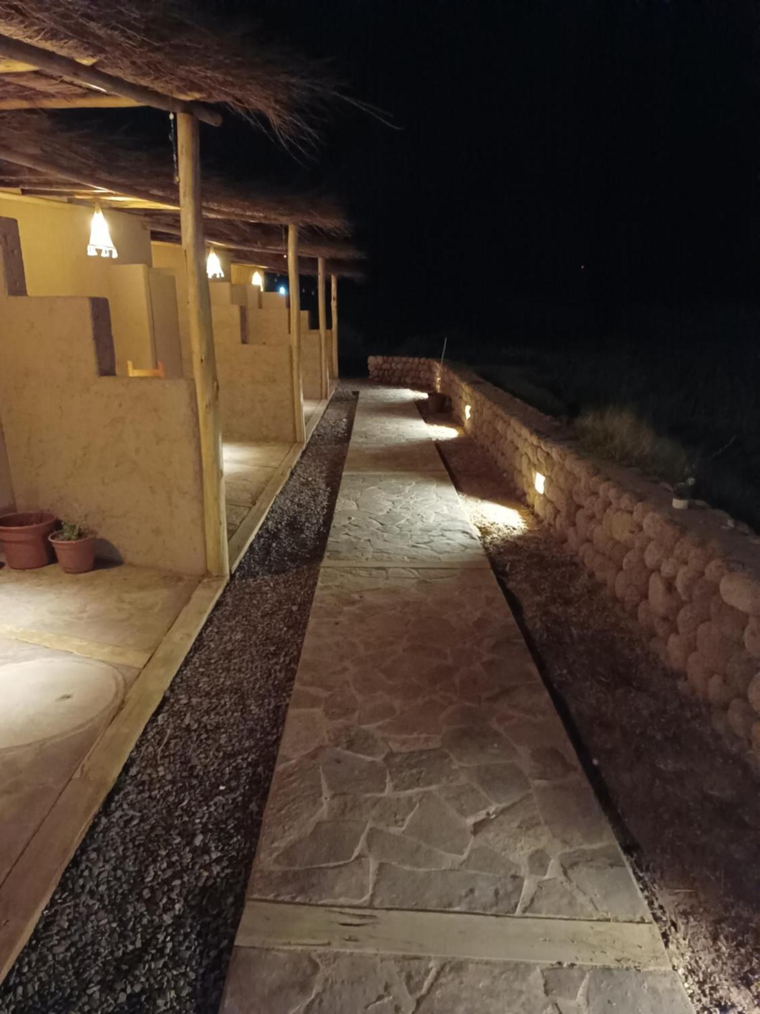 Solor Tiunur Lodge מראה חיצוני תמונה